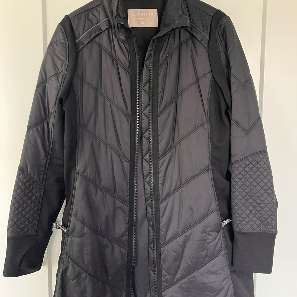 Athleta Black Quilted Rock Ridge Hybrid Jacket - Medium